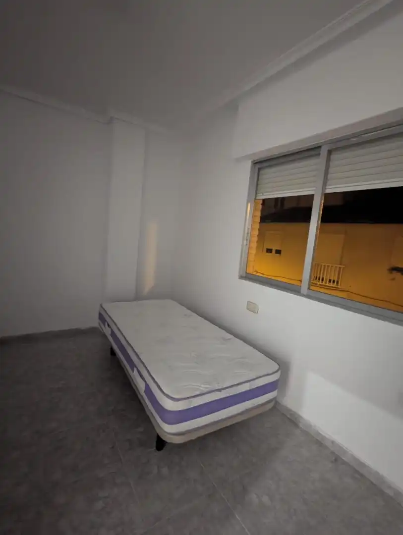 Habitación de Piso para compartir en Murcia con Terraza, Trastero y Balcón