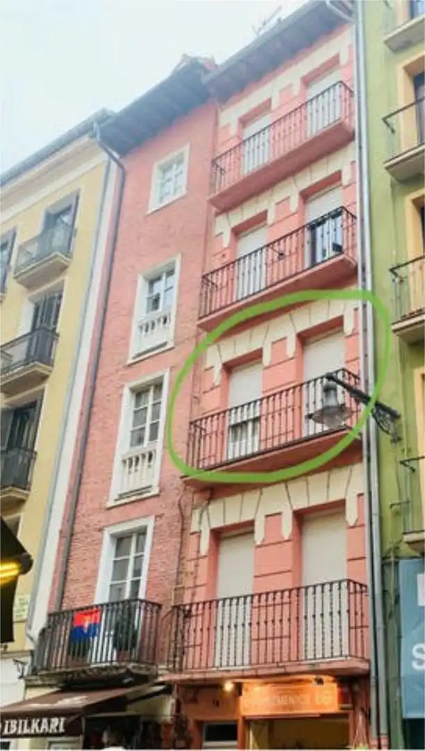 Terraza de Local de alquiler en  Pamplona / Iruña
