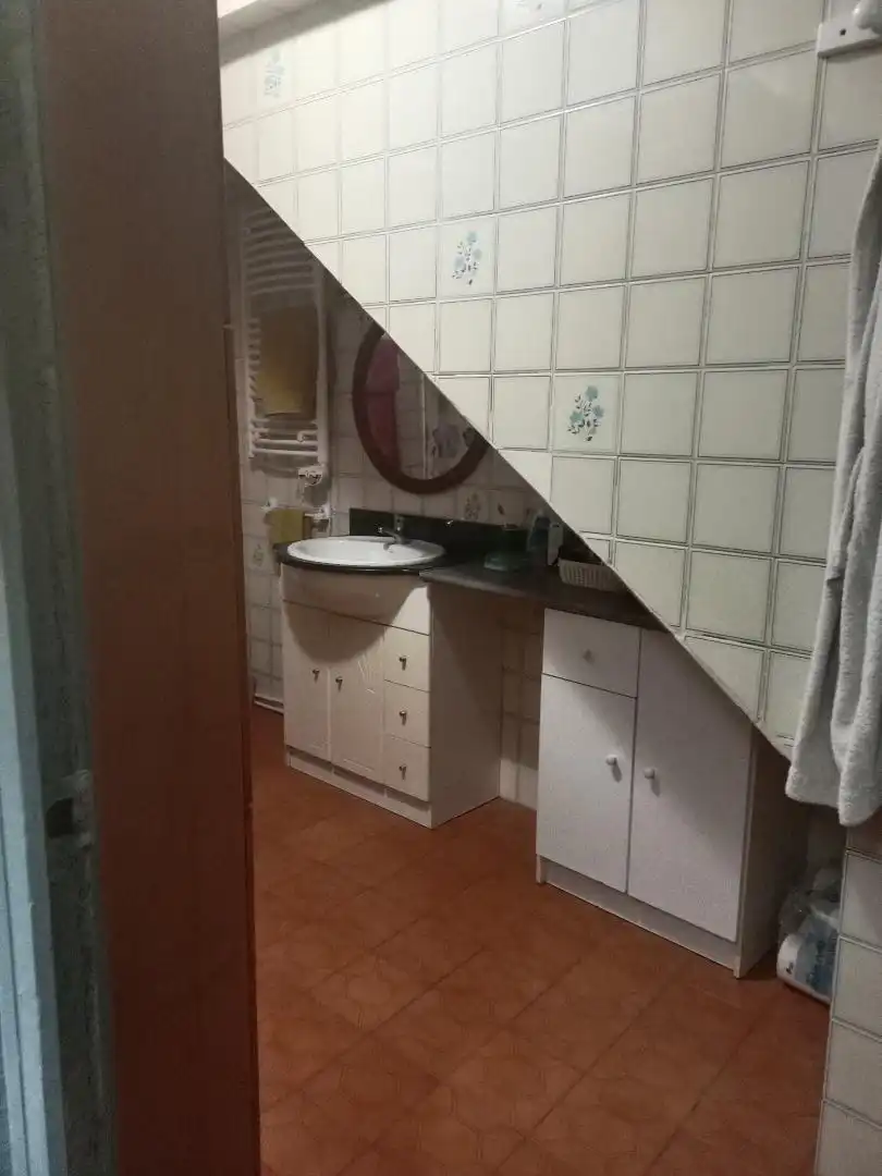 Casa adosada en venda a Plaça Numero 27, 50, El Pilar Bany de Casa adosada en venda en Ontinyent amb Traster i Balcó