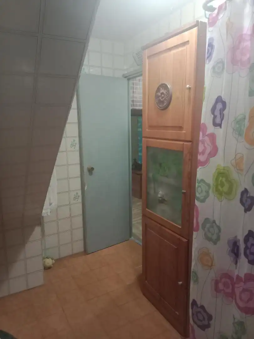 Casa adosada en venda a Plaça Numero 27, 50, El Pilar Bany de Casa adosada en venda en Ontinyent amb Traster i Balcó