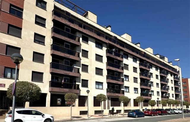 Piso en Venta en Parque de los Picos de Urbión, 30 en La Cava - Fardachón