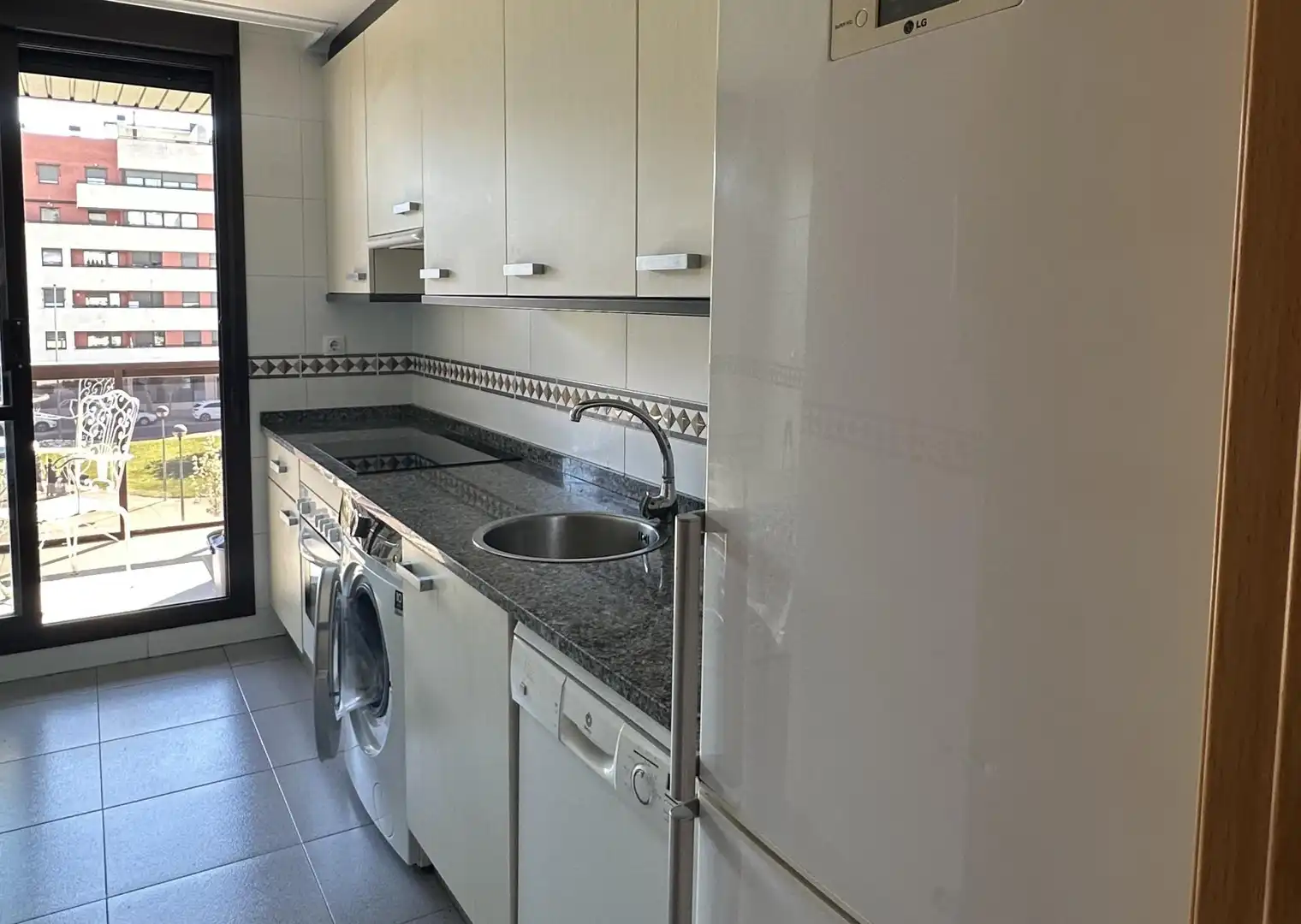 Cuina de Pis en venda en  Logroño amb Aire condicionat, Calefacció i Jardí privat