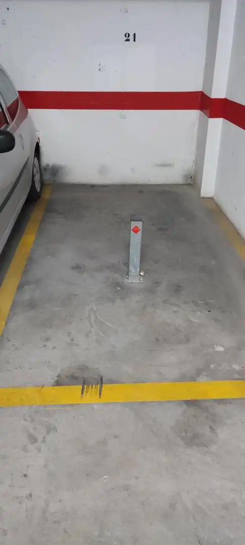 Parking of Garage for rent in Peligros