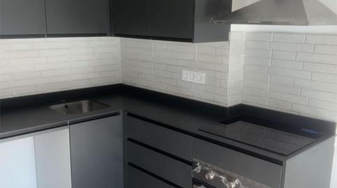 Piso de alquiler en Calle de Cardeñosa, 22, Entrevías, Madrid Capital - imagen 2 Foto 2 de Piso de alquiler en Calle de Cardeñosa, 22, Entrevías, Madrid Capital