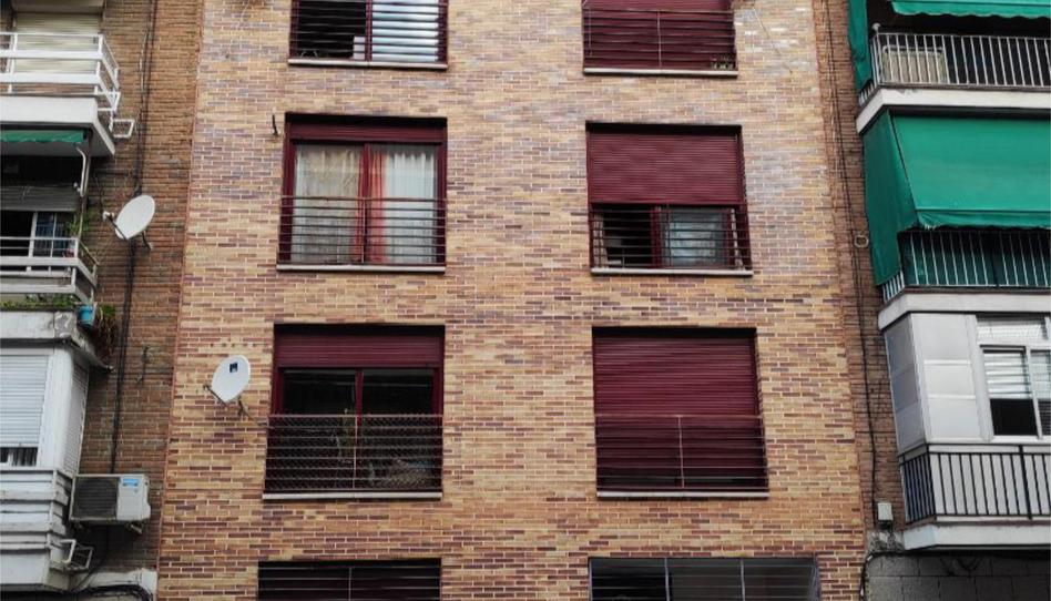 Piso de alquiler en Calle de Cardeñosa, 22, Entrevías, Madrid Capital - imagen 1 Foto 1 de Piso de alquiler en Calle de Cardeñosa, 22, Entrevías, Madrid Capital