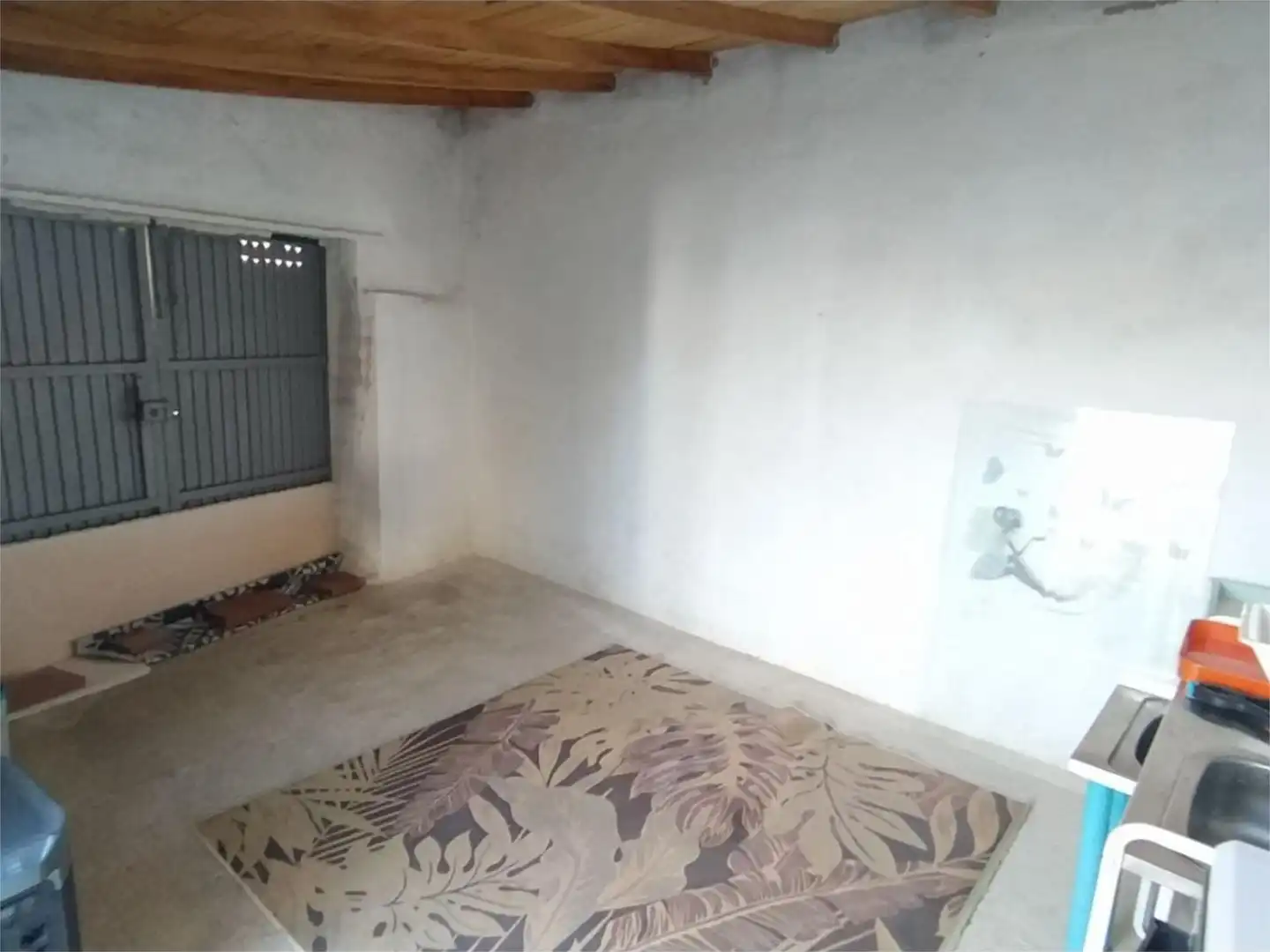 Piso en venta en Calle Pozas, 1, San Juan de la Encinilla Piso en venta en San Juan de la Encinilla con Calefacción y Jardín privado