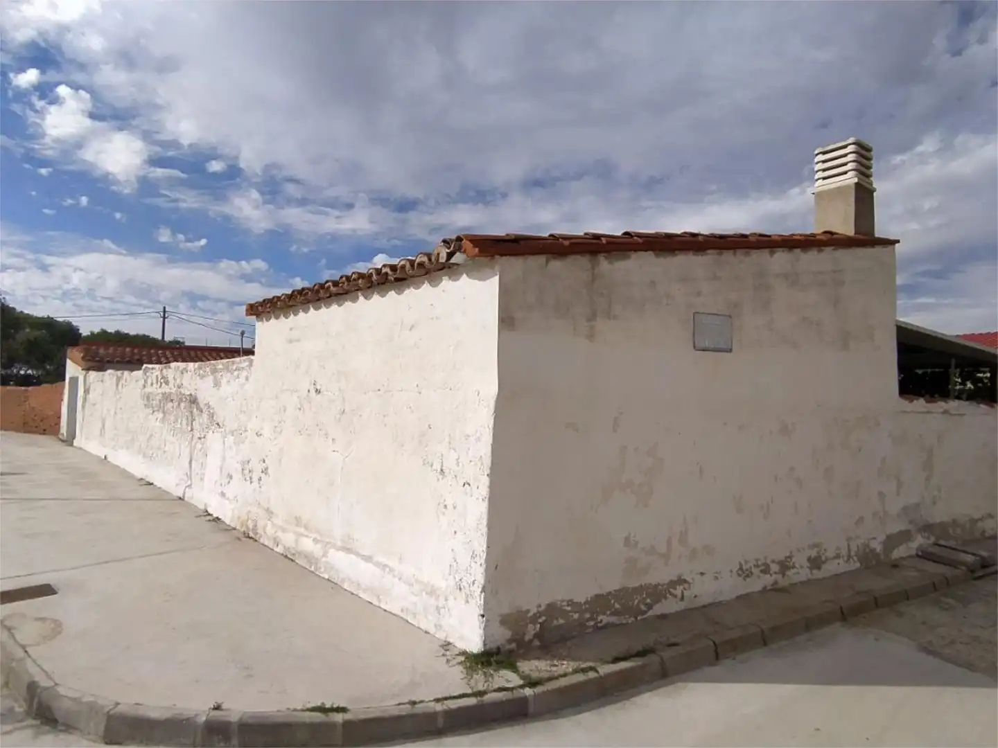 Piso en venta en Calle Pozas, 1, San Juan de la Encinilla Vista exterior de Piso en venta en San Juan de la Encinilla con Calefacción y Jardín privado