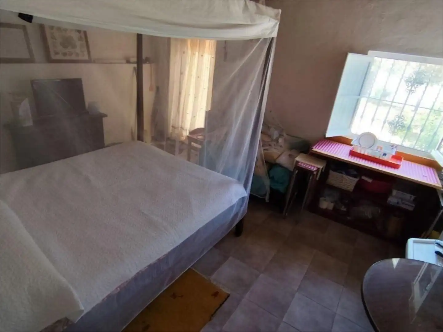 Piso en venta en Calle Pozas, 1, San Juan de la Encinilla Habitación de Piso en venta en San Juan de la Encinilla con Calefacción y Jardín privado
