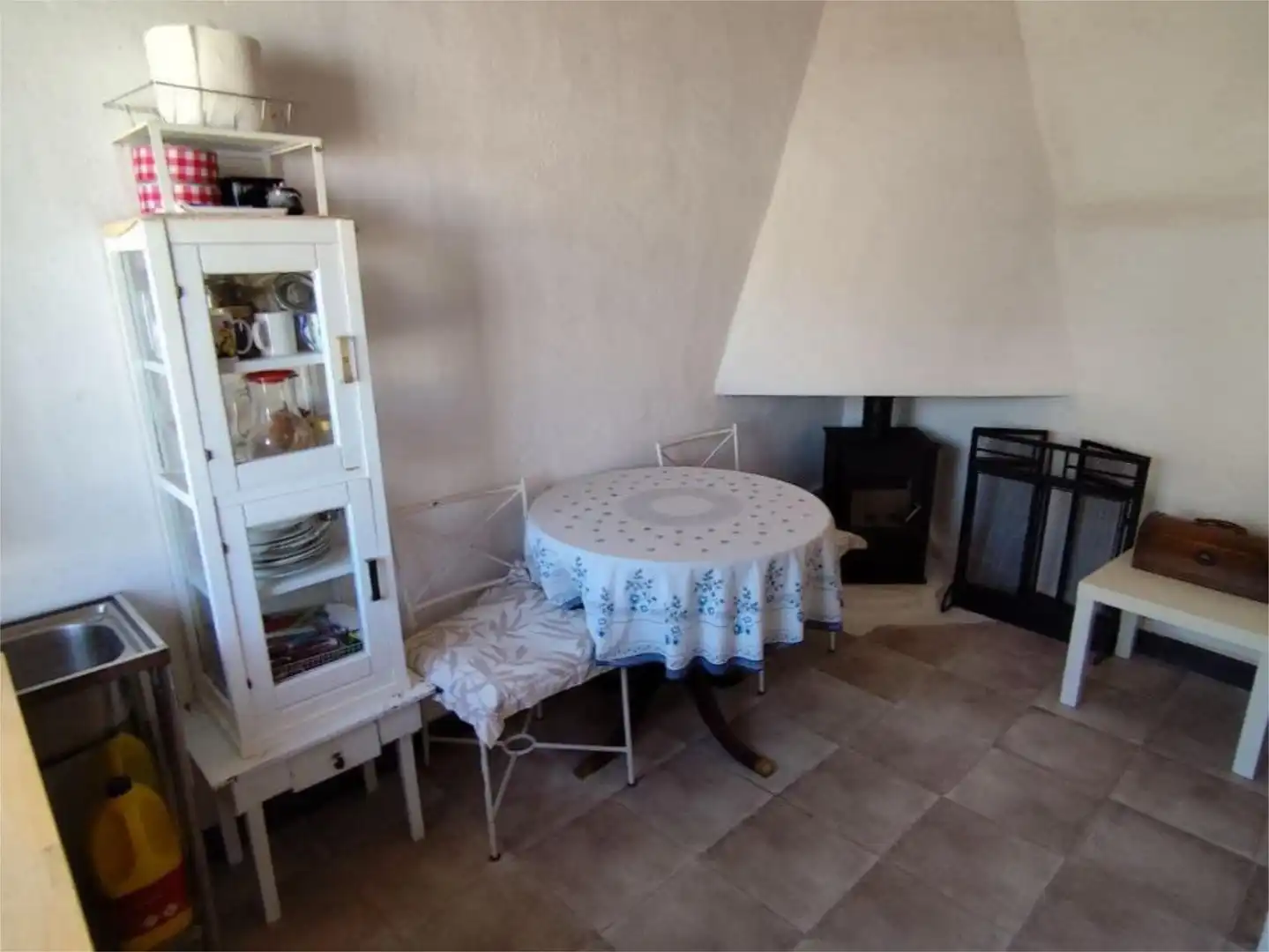 Piso en venta en Calle Pozas, 1, San Juan de la Encinilla Comedor de Piso en venta en San Juan de la Encinilla con Calefacción y Jardín privado