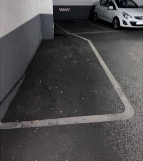 Foto 2 de Garaje de alquiler en Porceyo, Gijón