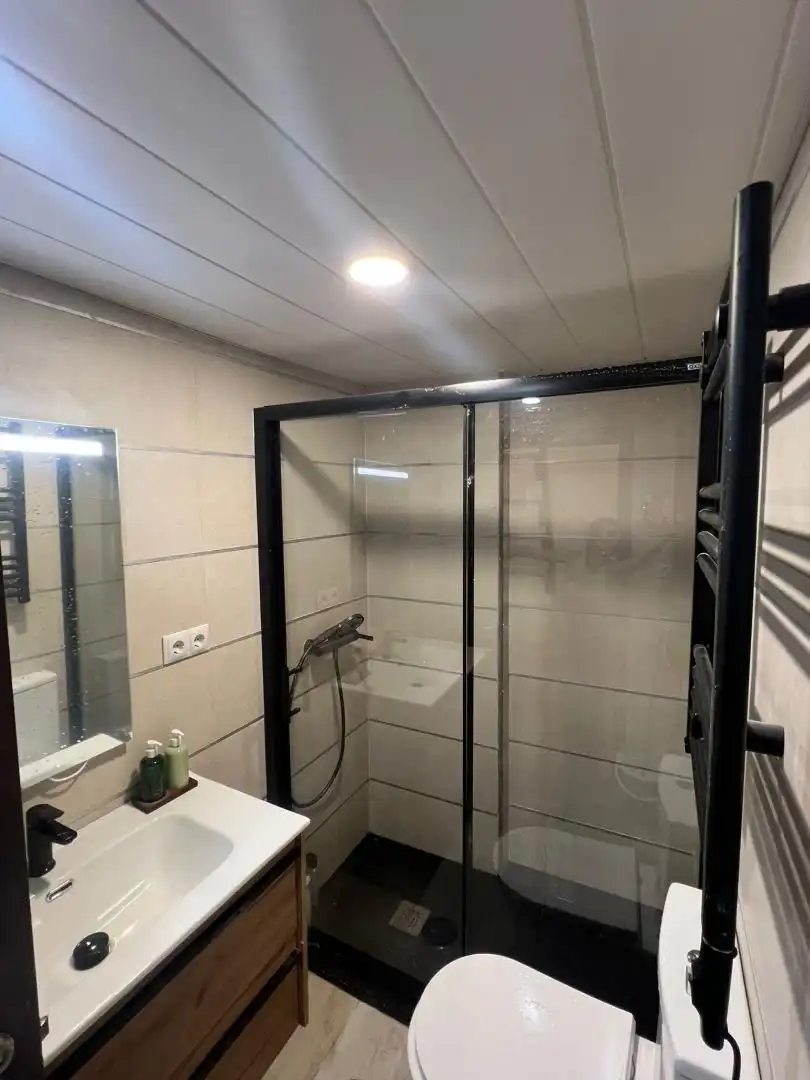 Wohnung zur Miete in Calle de Huesca, 24, Centro Badezimmer von Wohnung zur Miete in Alcobendas mit Möbliert