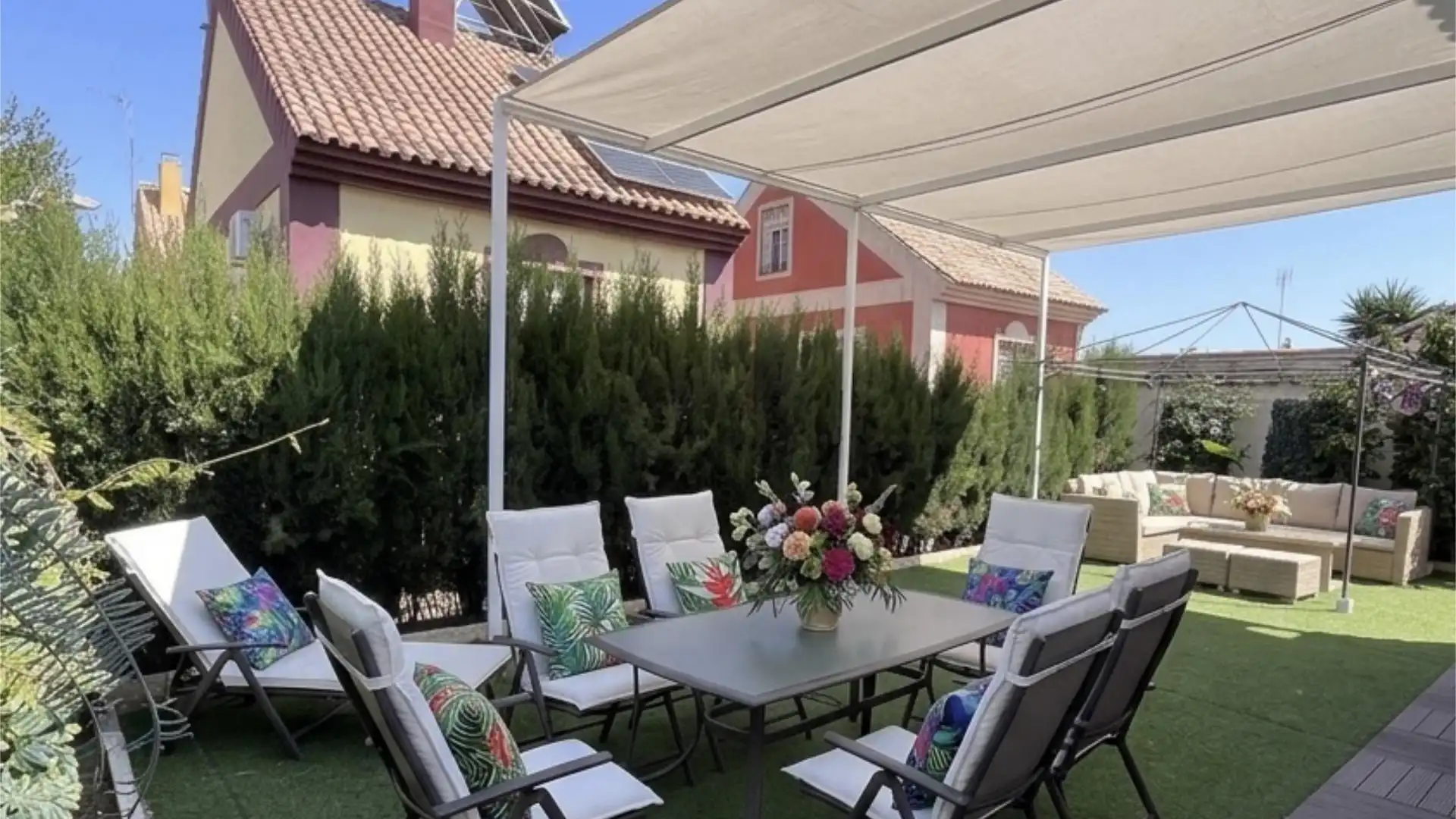 Terrace of Houses for sale in Montequinto  with Air Conditioner and Terrace