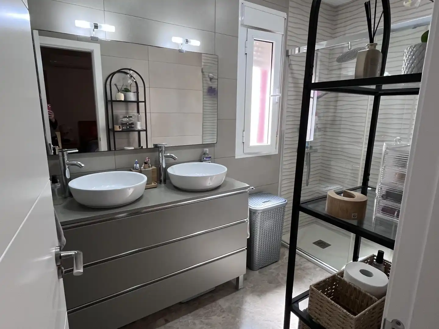 Baño de Casa o chalet en venta en Montequinto con Aire acondicionado, Calefacción y Jardín privado