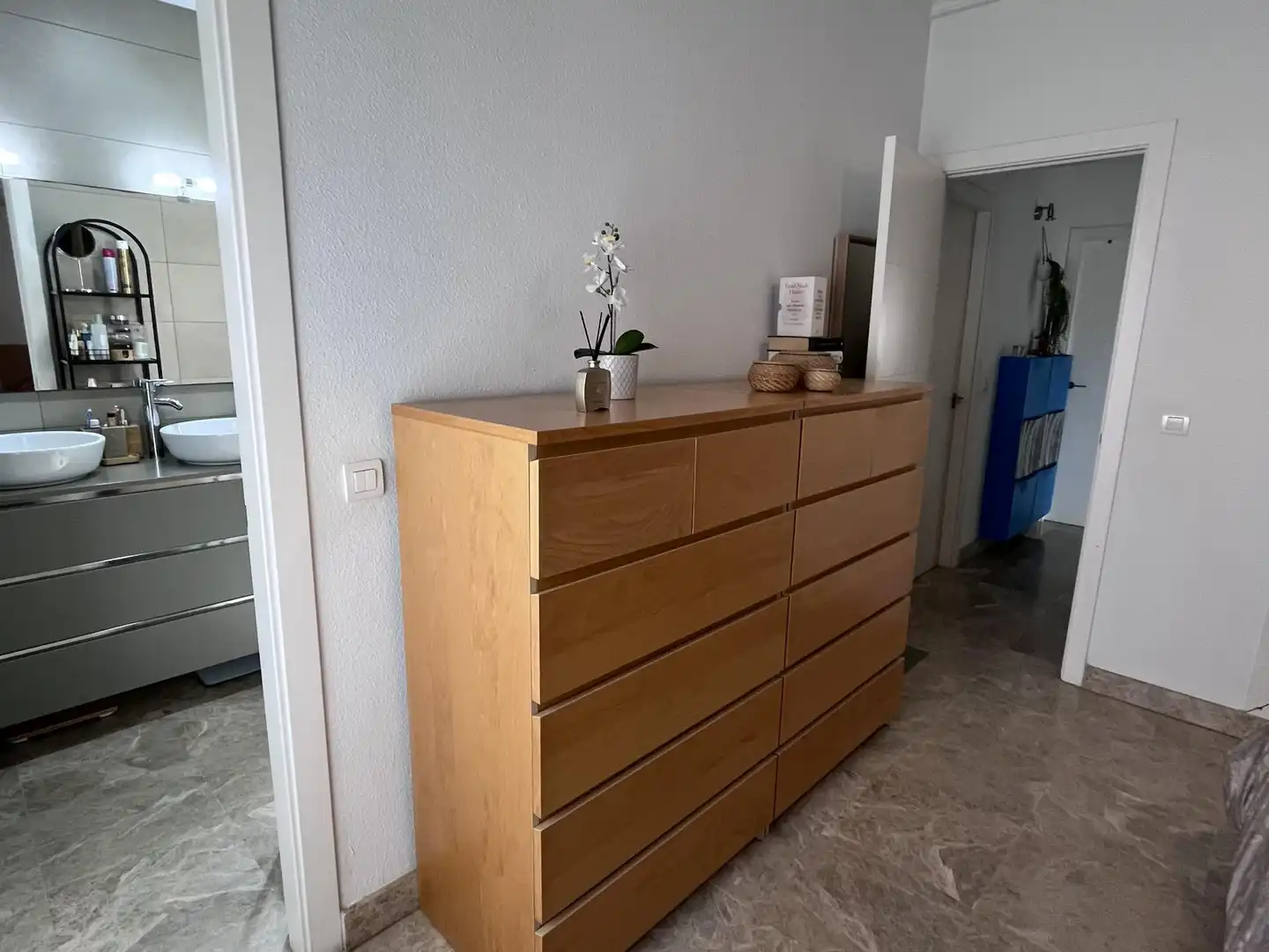 Habitación de Casa o chalet en venta en Montequinto con Aire acondicionado, Calefacción y Jardín privado