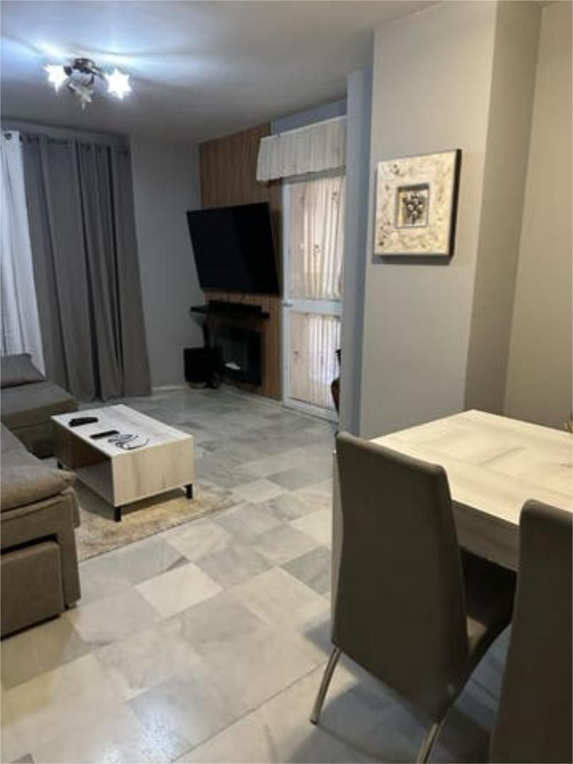 Wohnung zur Miete in Dos Hermanas mit Heizung, Privatgarten und Terrasse