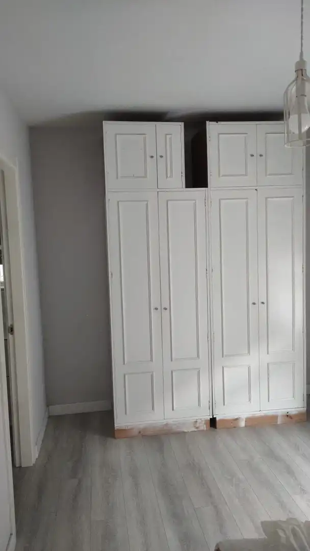 Dormitori de Apartament per a compartir en Sestao  amb Parquet, Balcó i Videoporter