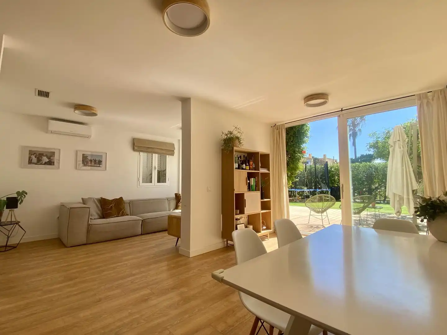 Einfamilien-Reihenhaus zum Verkauf in Carrer de la Corunya, 24, Sant Josep de sa Talaia Wohnzimmer von Einfamilien-Reihenhaus zum Verkauf in Sant Josep de sa Talaia mit Terrasse und Schwimmbad