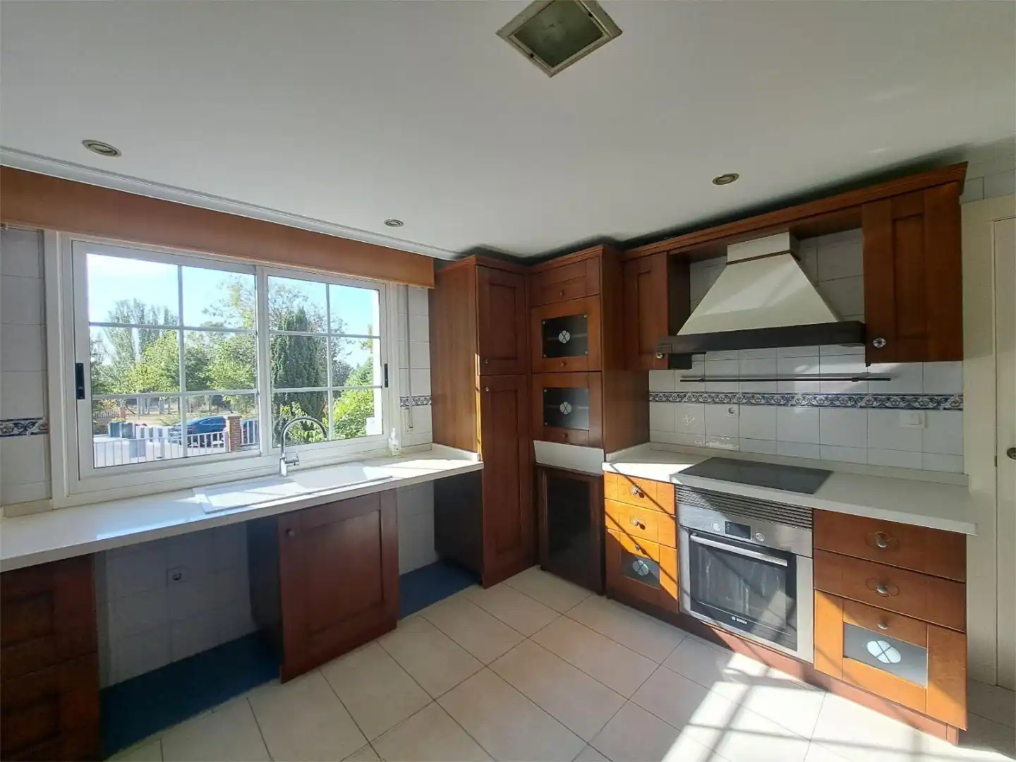 Kitchen of Houses for sale in Arroyo de la Encomienda  with Air Conditioner, Heating and Private garden