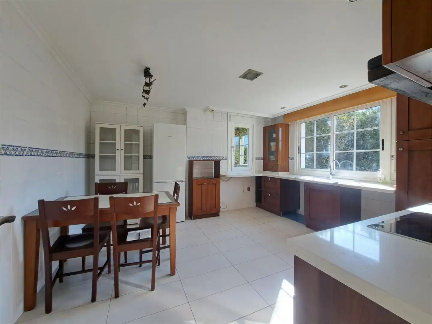 Kitchen of Houses for sale in Arroyo de la Encomienda  with Air Conditioner, Heating and Private garden