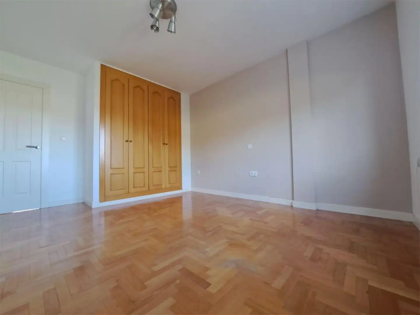 Bedroom of Houses for sale in Arroyo de la Encomienda  with Air Conditioner, Heating and Private garden