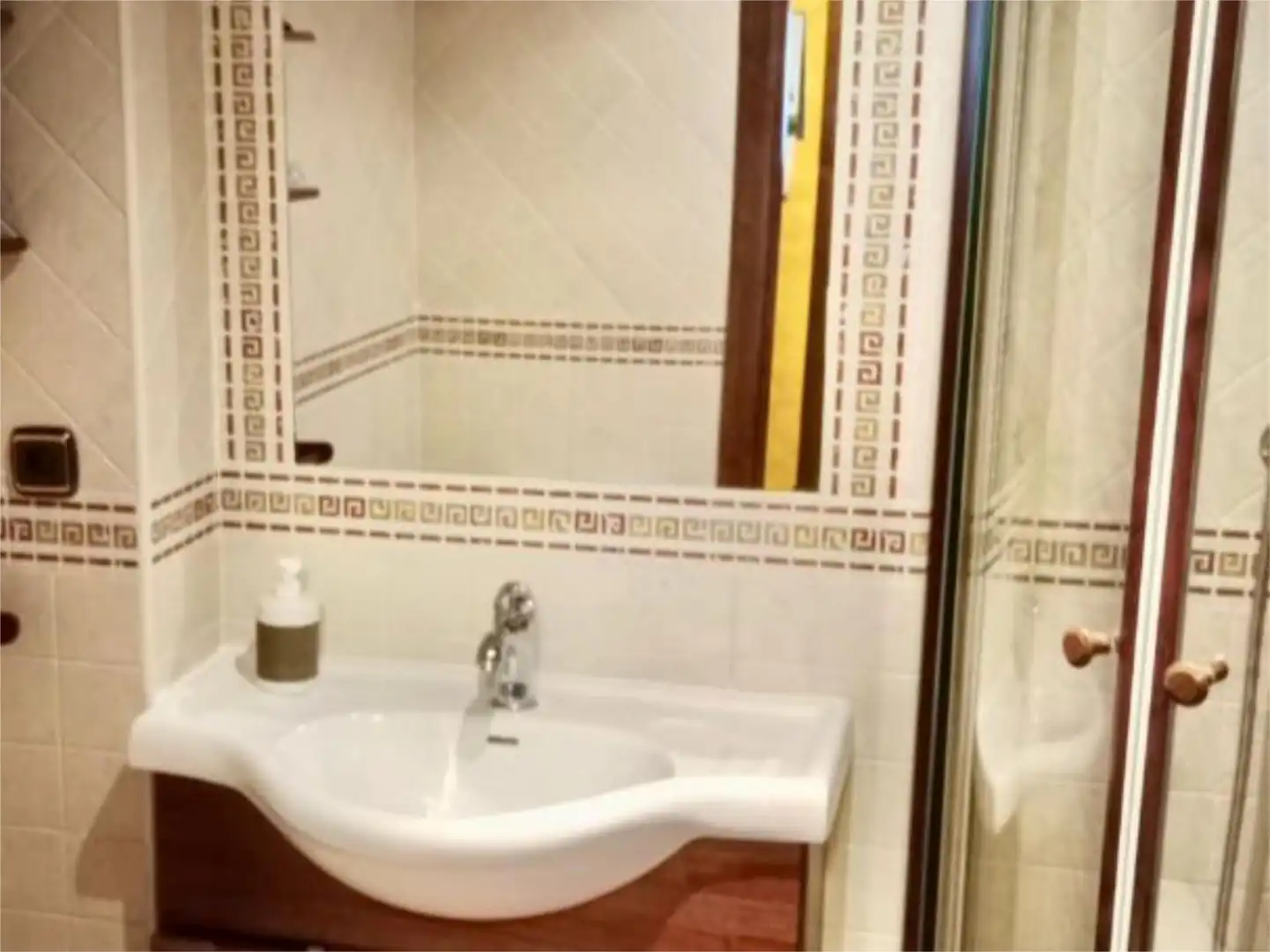 Bany de Casa o xalet en venda en Jerez de la Frontera amb Aire condicionat, Calefacció i Jardí privat