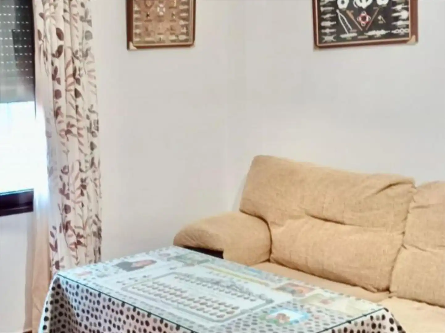 Sala d'estar de Casa o xalet en venda en Jerez de la Frontera amb Aire condicionat, Calefacció i Jardí privat