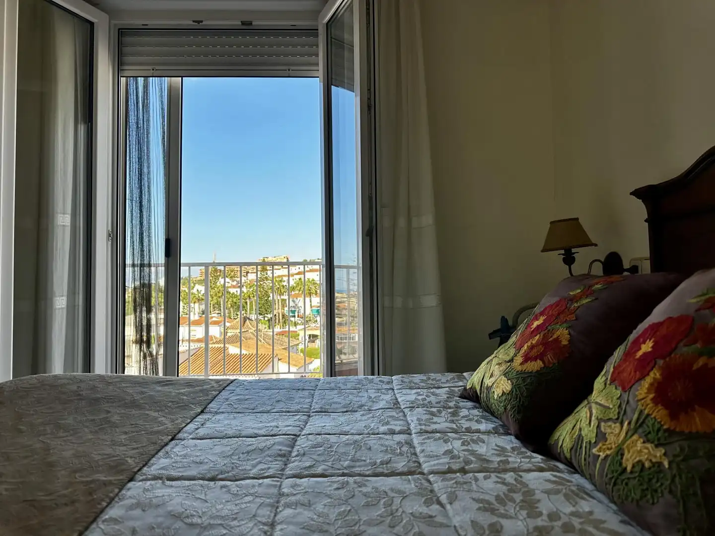 Casa adosada en venta en Calle Acacias, 6, Cotomar Habitación de Casa adosada en venta en Rincón de la Victoria con Terraza, Piscina y Balcón