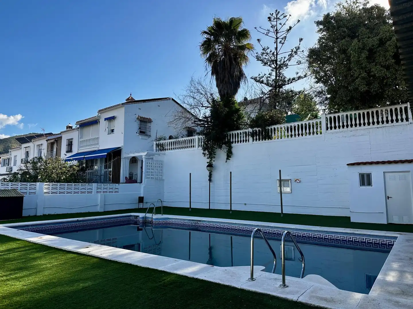 Casa adosada en venta en Calle Acacias, 6, Cotomar Piscina de Casa adosada en venta en Rincón de la Victoria con Terraza, Piscina y Balcón