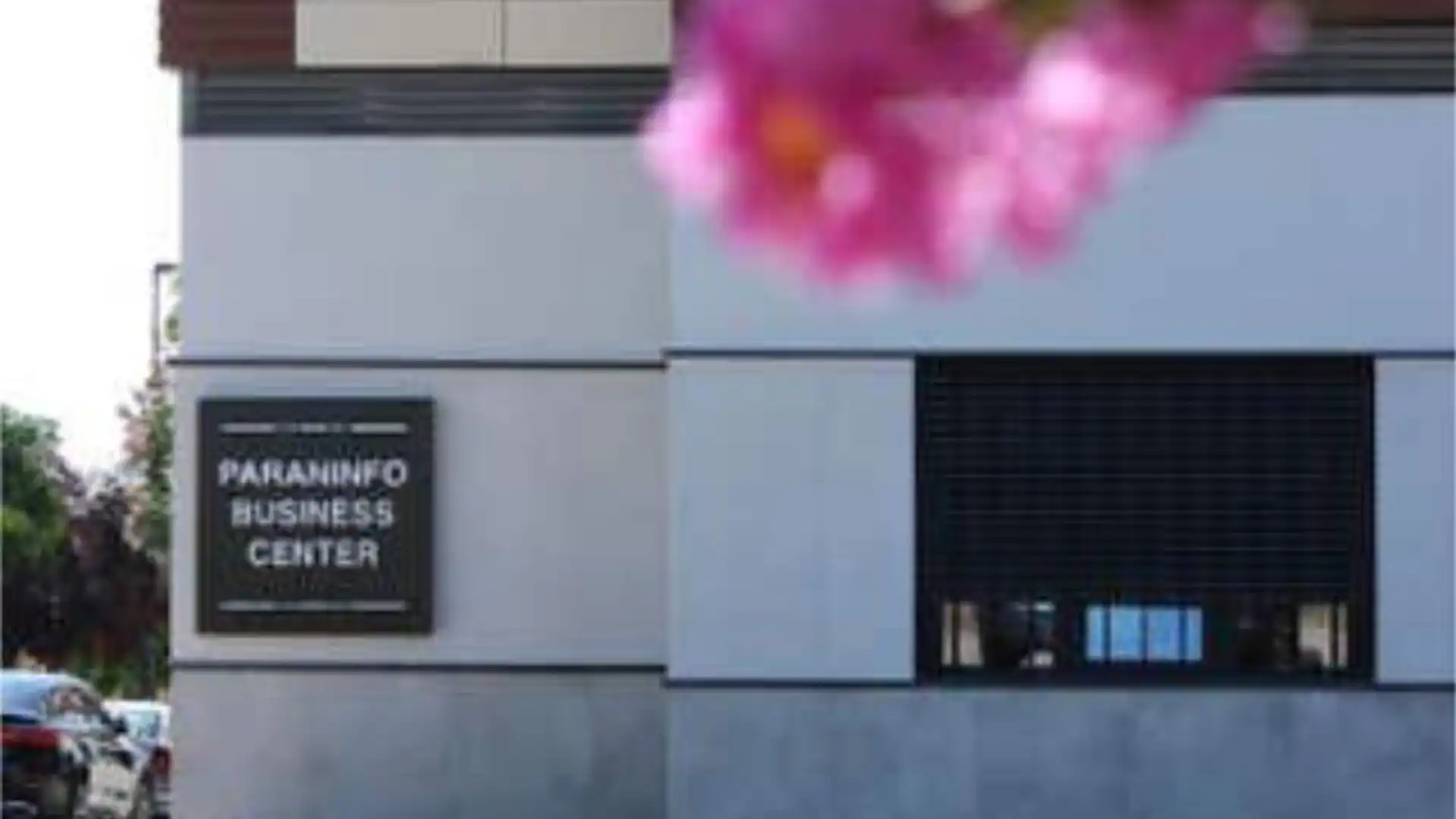 Außenansicht von Büro zur Miete in Tres Cantos mit Klimaanlage