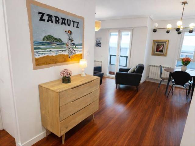 Piso en Venta en Bixkonde Kalea, 3 en Zarautz