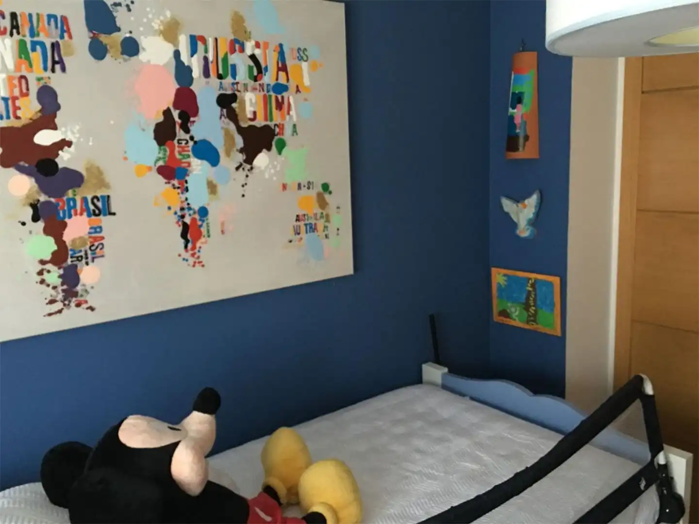 Piso en venta en Calle Salvia, 7, El Cantizal Habitación de Piso en venta en Las Rozas de Madrid con Aire acondicionado, Terraza y Piscina