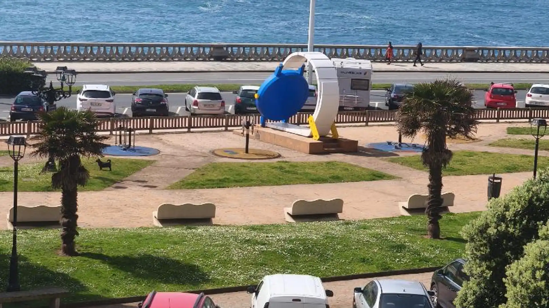 Aparcament de Pis per a compartir en A Coruña Capital  amb Moblat, Forn i Rentadora