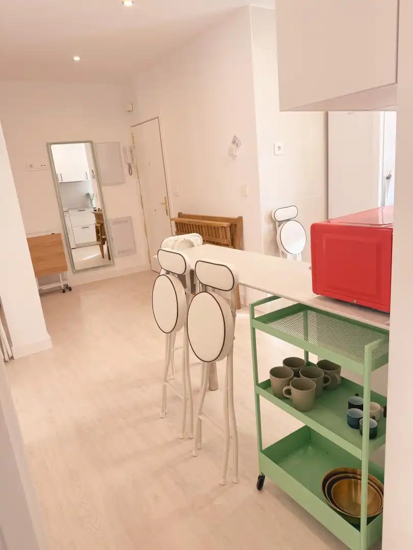 Zimmer in Calle de Hernani, 12, Cuatro Caminos - Azca Küche von Wohnung zur untervermieten in Madrid mit Klimaanlage, Heizung und Parkett