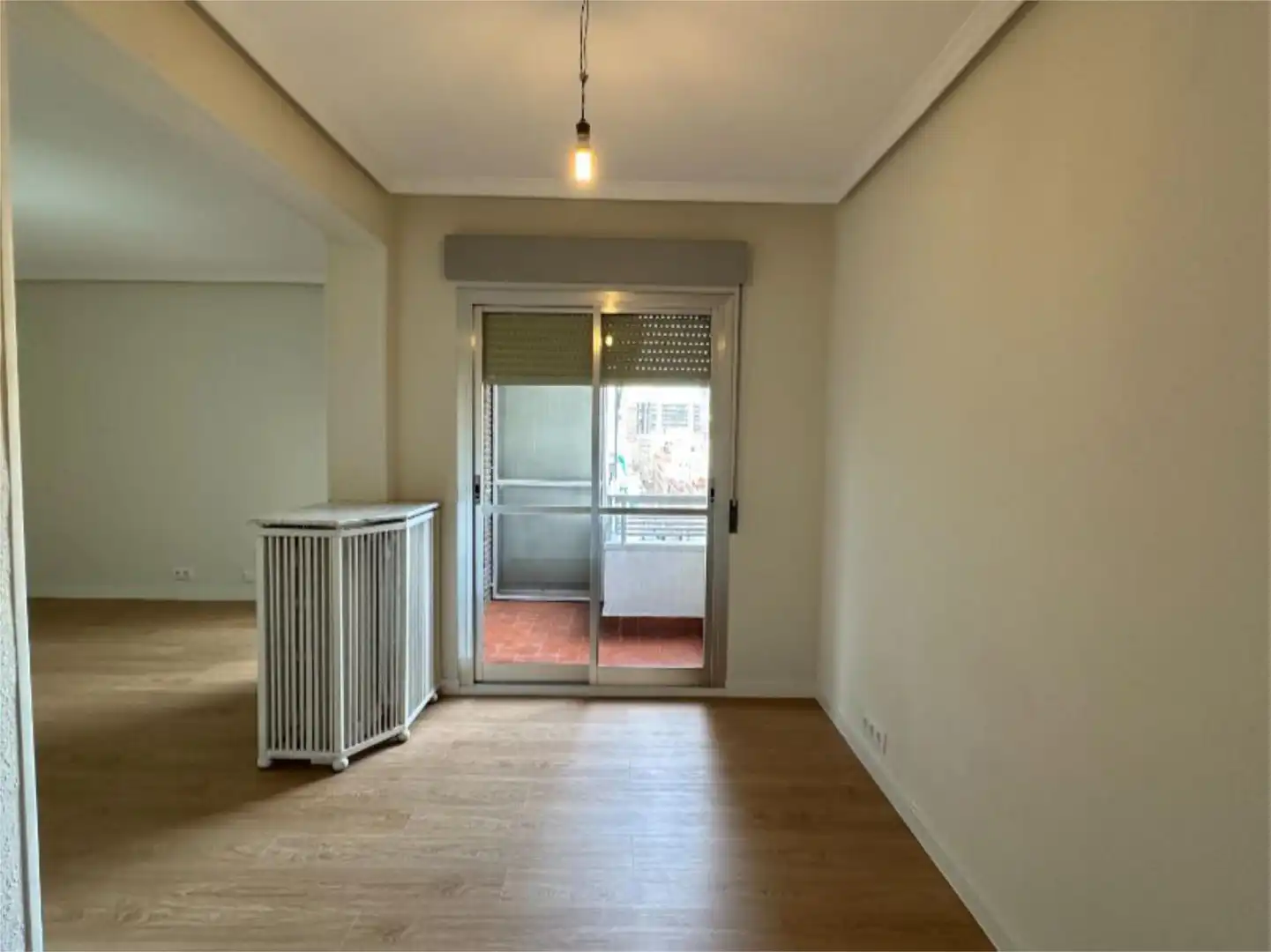 Piso en venta en Calle de Bravo Murillo, 295, Valdeacederas Habitación de Piso en venta en Madrid con Calefacción, Terraza y Amueblado