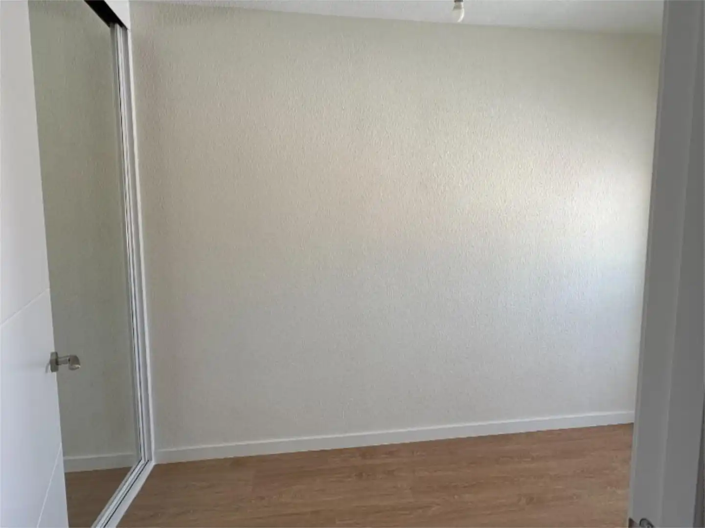 Piso en venta en Calle de Bravo Murillo, 295, Valdeacederas Habitación de Piso en venta en Madrid con Calefacción, Terraza y Amueblado