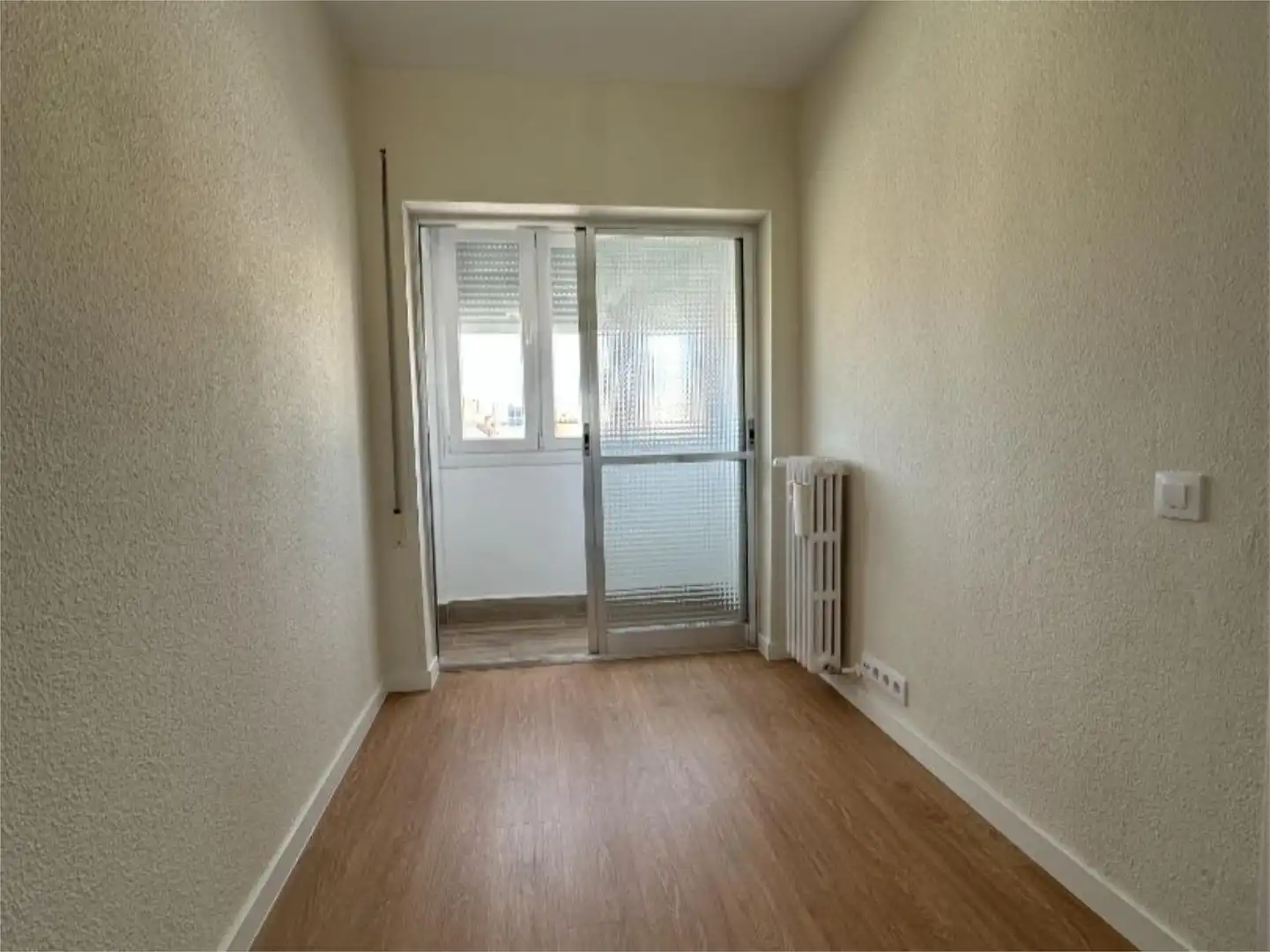 Piso en venta en Calle de Bravo Murillo, 295, Valdeacederas Habitación de Piso en venta en Madrid con Calefacción, Terraza y Amueblado