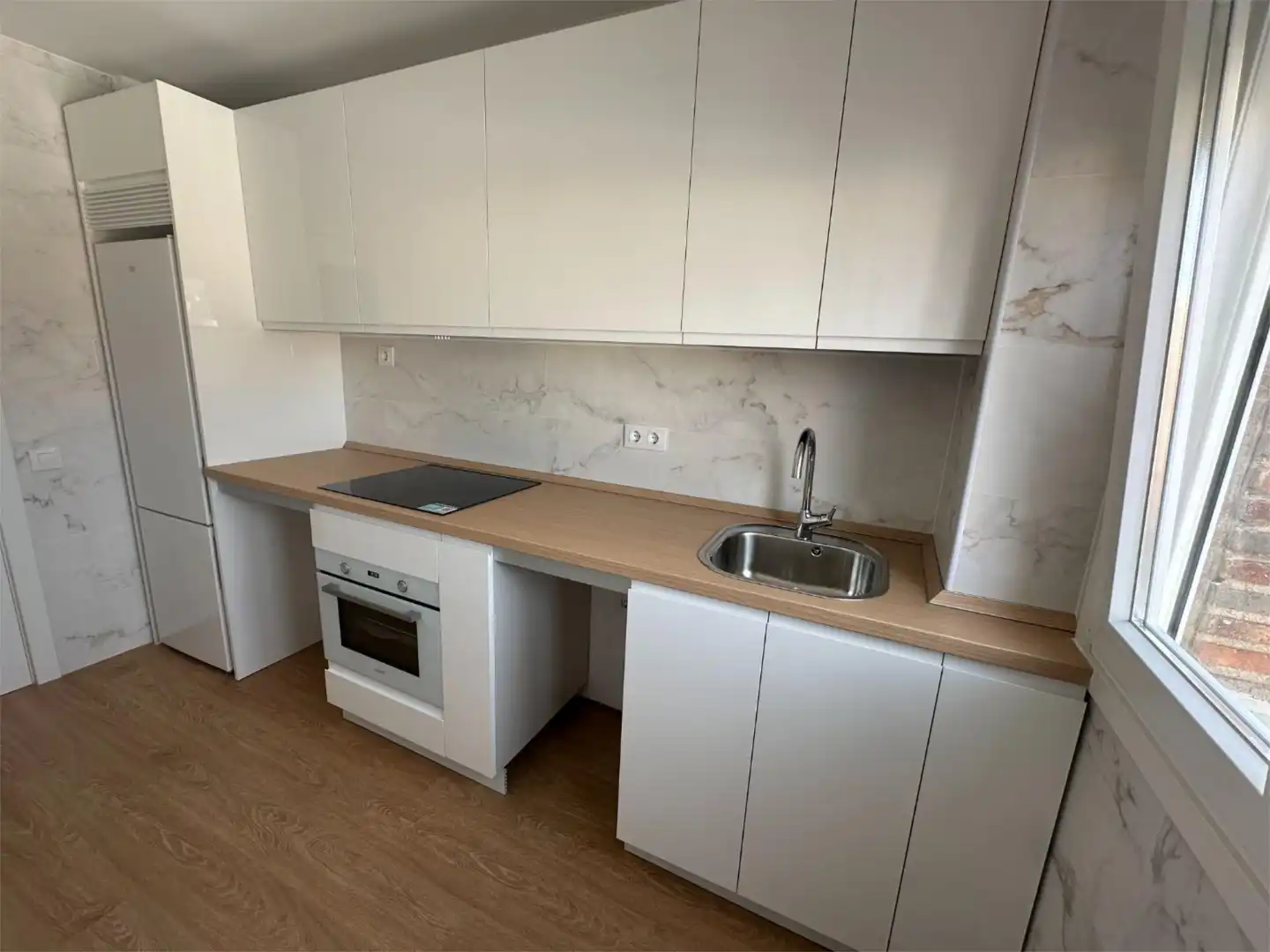 Piso en venta en Calle de Bravo Murillo, 295, Valdeacederas Cocina de Piso en venta en Madrid con Calefacción, Terraza y Amueblado