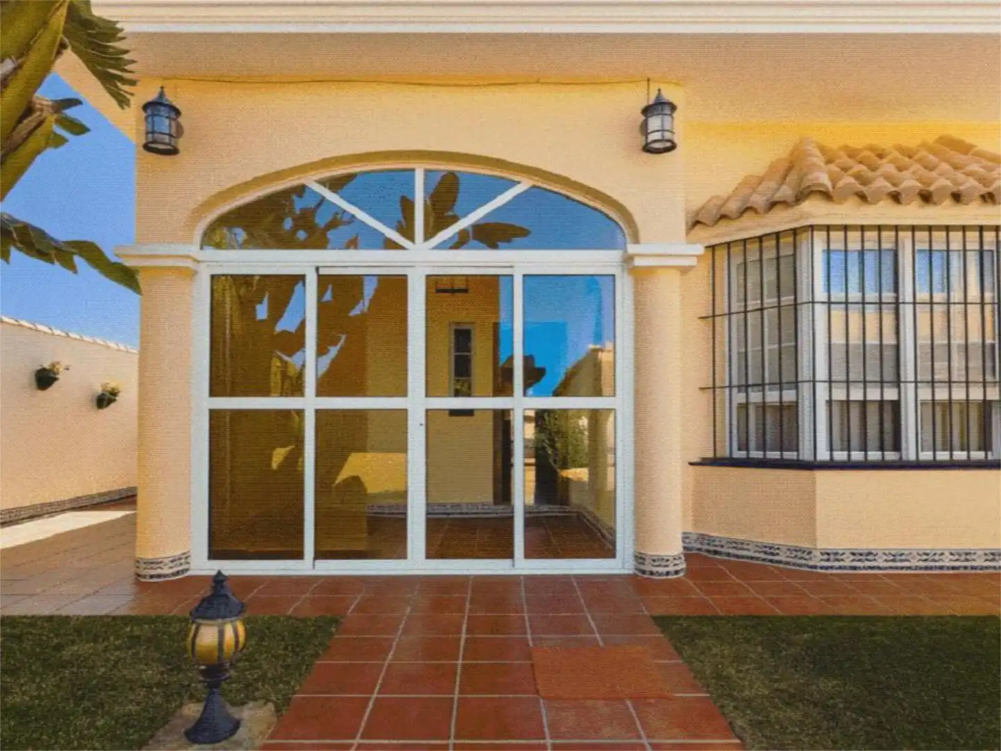 Casa o chalet de alquiler en Chiclana de la Frontera con Aire acondicionado, Piscina y Amueblado