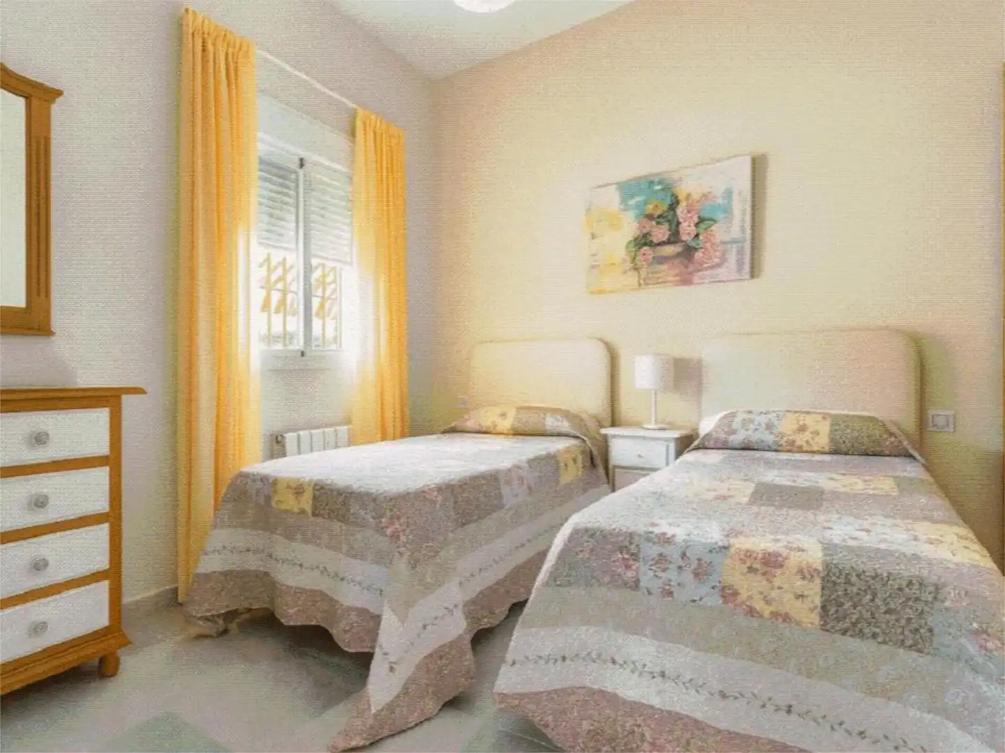 Habitación de Casa o chalet de alquiler en Chiclana de la Frontera con Aire acondicionado, Piscina y Amueblado