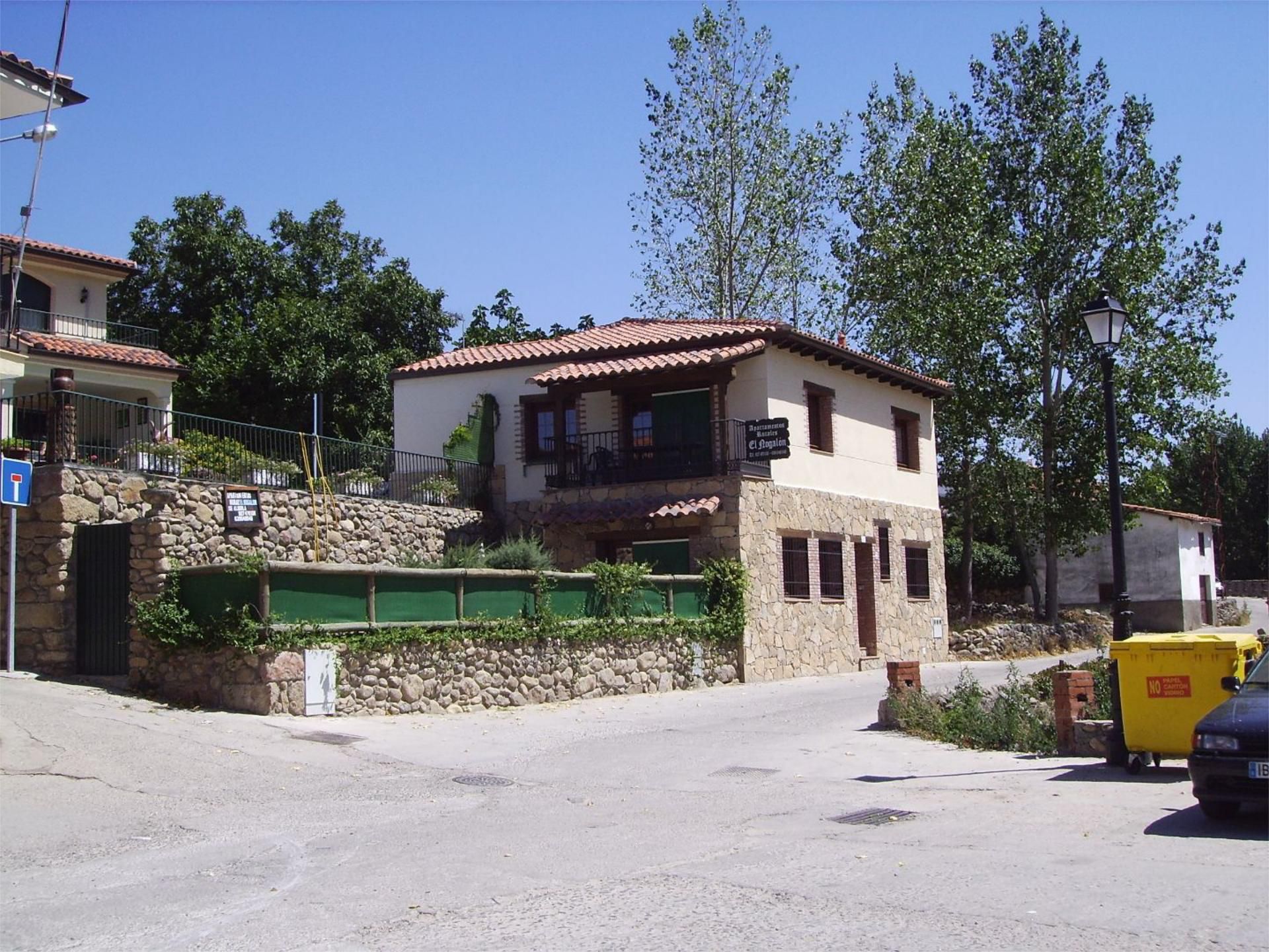 Exterior view of Flat for rent in Jerte  with Air Conditioner, Heating and Private garden