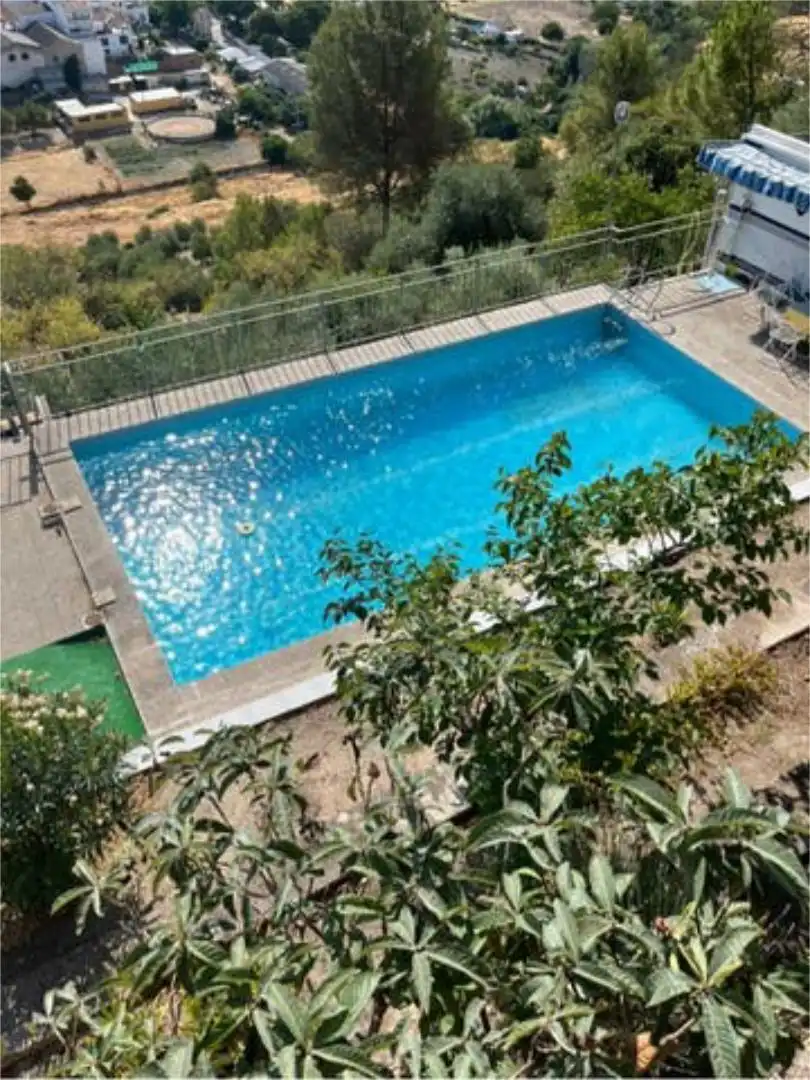 Piscina de Apartamento de alquiler en Torredonjimeno con Jardín privado