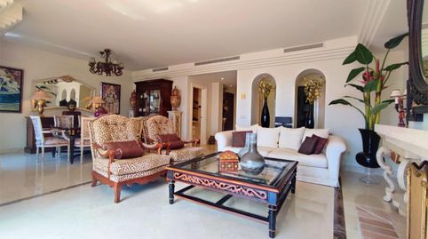 Foto 2 de Dúplex en venda a Calle Vasari, 1, La Dama de Noche - La Alzambra, Marbella