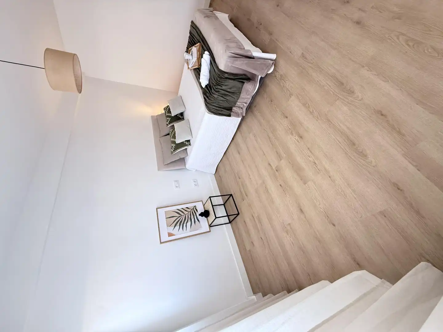 Wohnung zum Verkauf in Calle Navarro Caro, Las Almenas Schlafzimmer von Wohnung zum Verkauf in Tomares mit Klimaanlage, Heizung und Parkett