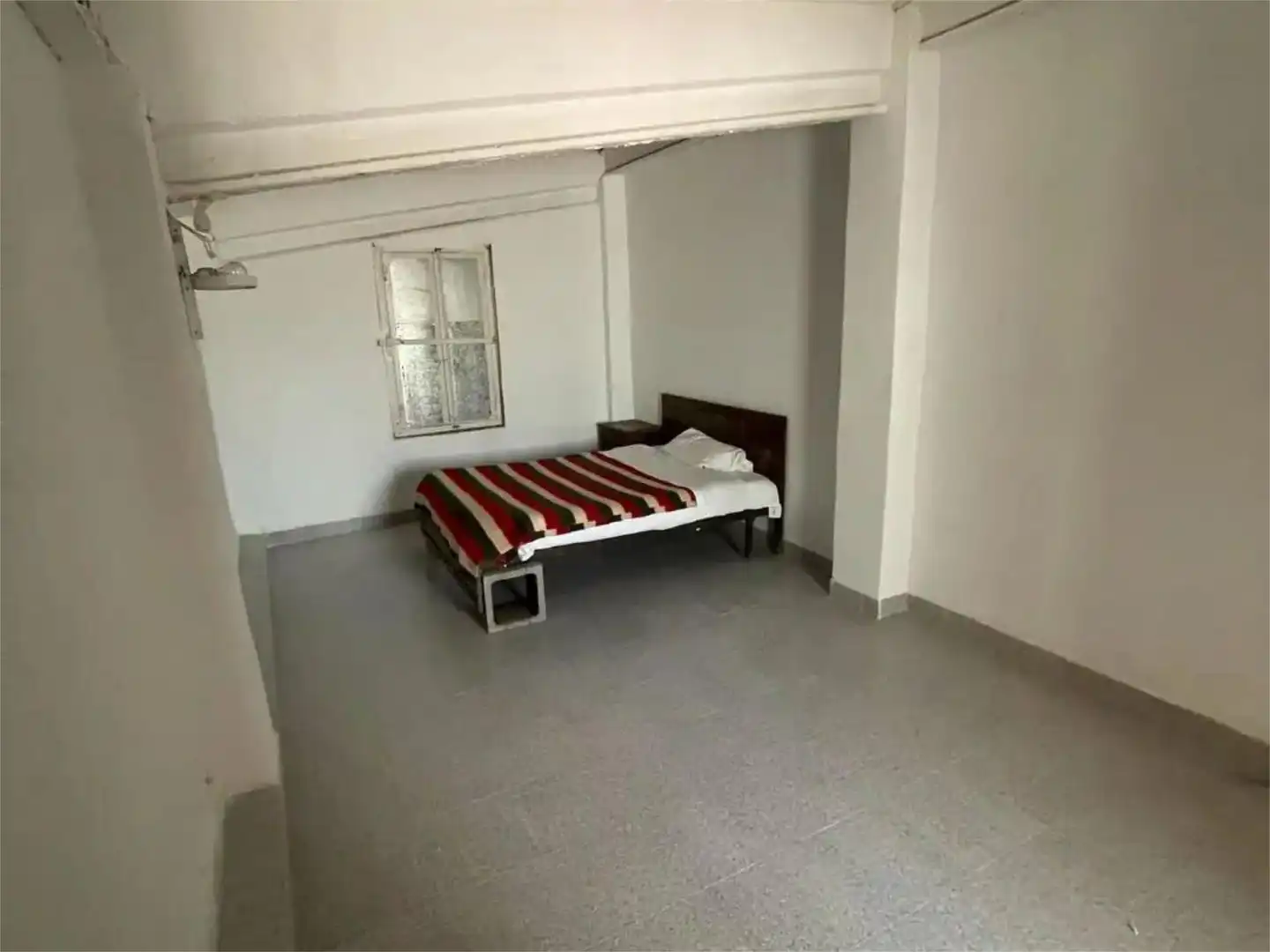 Casa o xalet en venda a Passeig de la Via, 8, Ulldecona Dormitori de Casa o xalet en venda en Ulldecona amb Terrassa i Piscina
