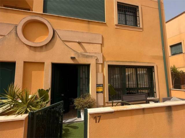 Casa-chalet en Alquiler en Carrer la Mar, 64 en Centro