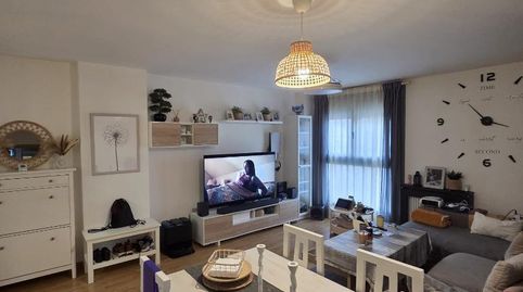 Foto 5 de Piso en venta en Avenida de Miguel de Cervantes, 9, Los Hueros, Villalbilla