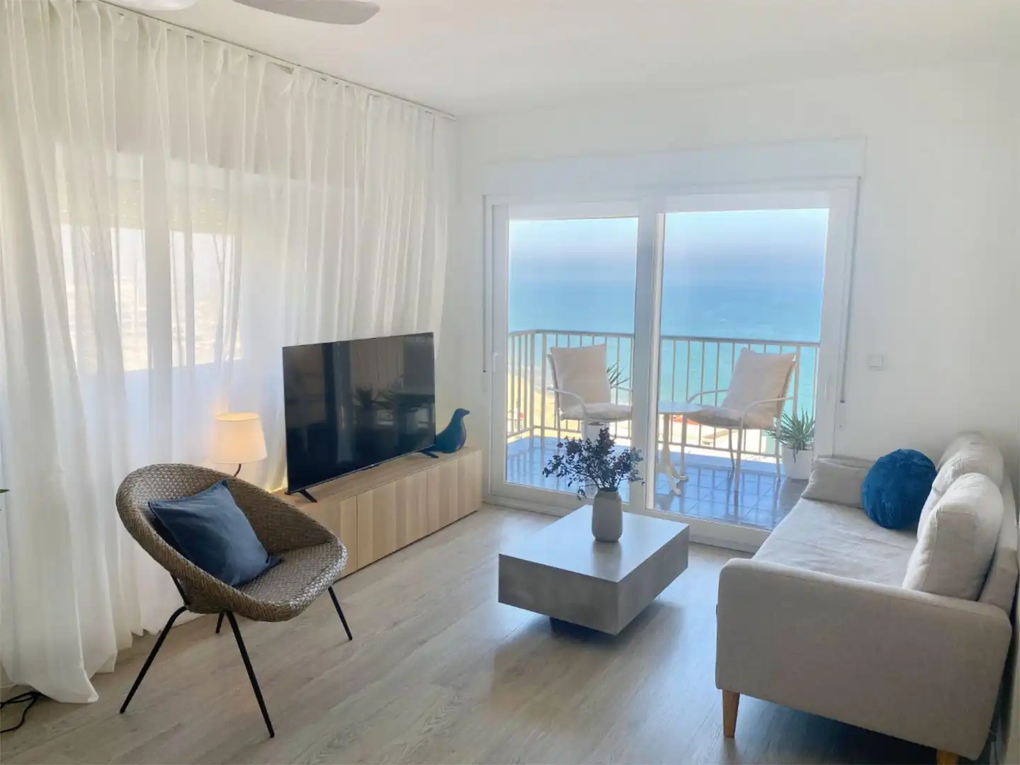 Piso en venta en Carrer Azahar, 4, El Faro Sala de estar de Piso en venta en Cullera con Amueblado, Parking comunitario y Balcón