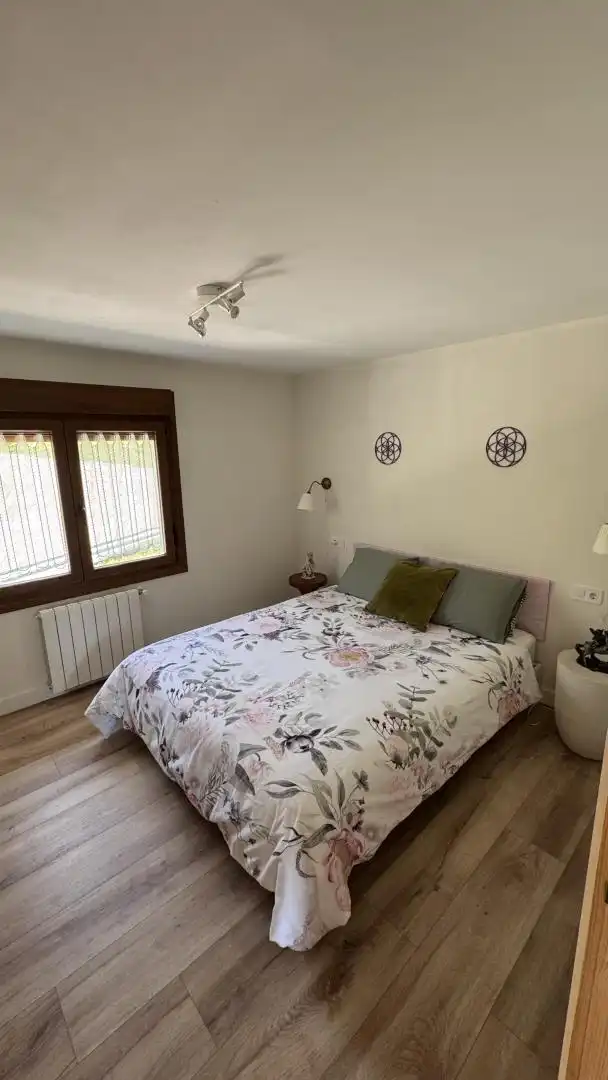 Houses for sale in Barrio Villar, 26b, Soba Bedroom of Houses for sale in Soba with Terrace and Balcony
