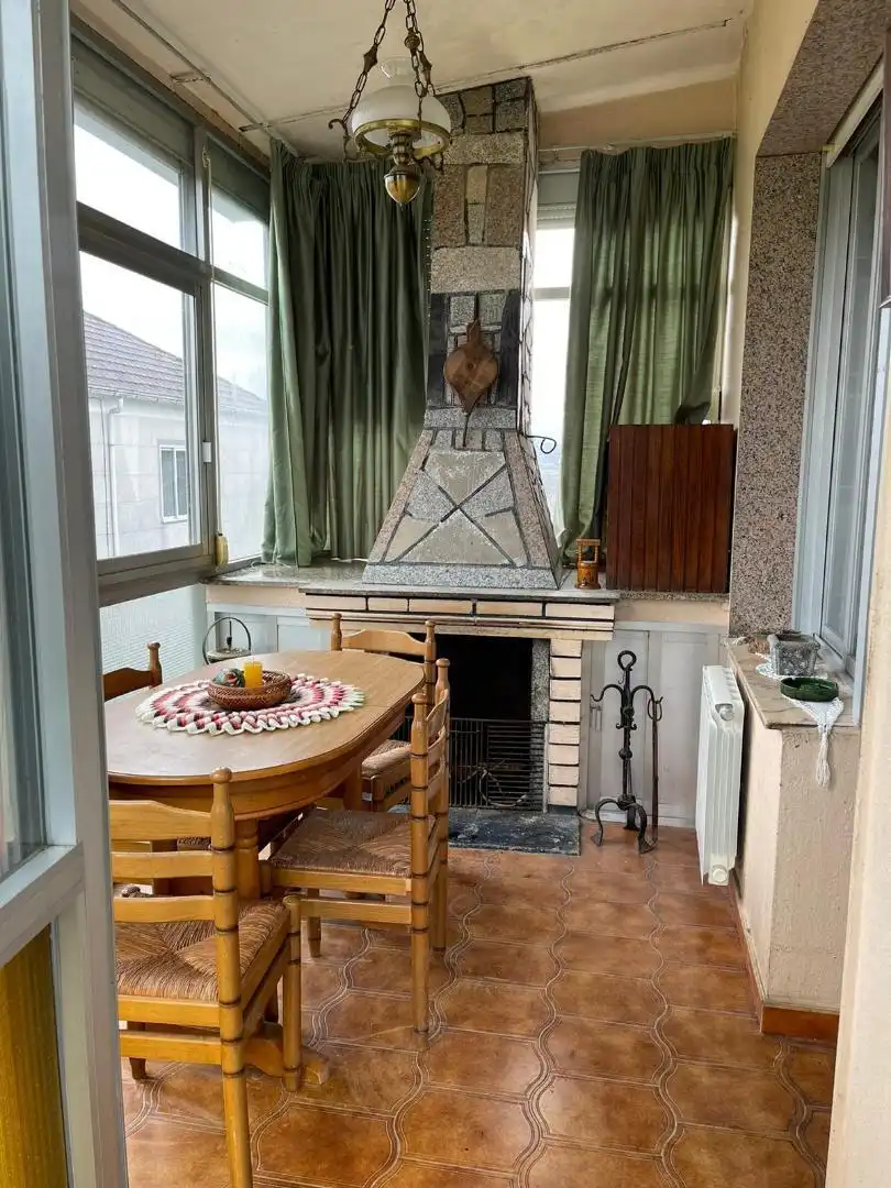 Wohnung zum Verkauf in Lugar Abavides, 139, Trasmiras Esszimmer von Wohnung zum Verkauf in Trasmiras mit Heizung, Privatgarten und Abstellraum