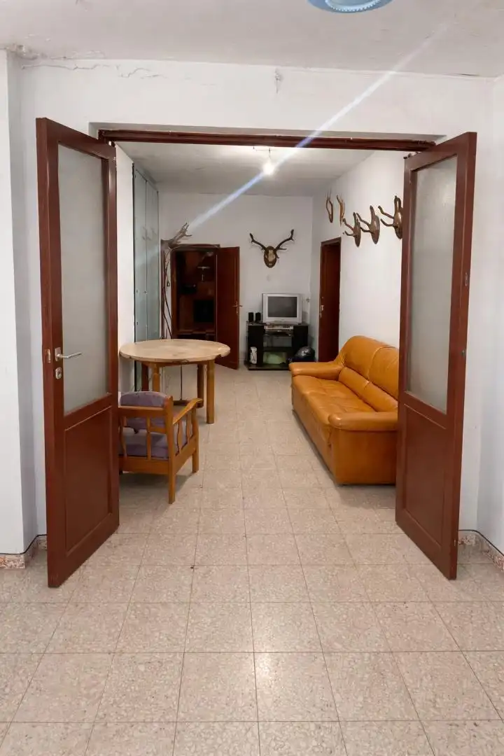Piso en venta en Calle Juan Vacas, 2, Adamuz Sala de estar de Piso en venta en Adamuz con Aire acondicionado, Terraza y Balcón